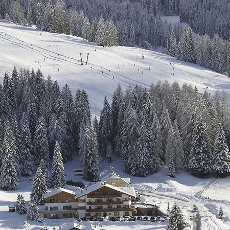 Garni Hotel Rosengarten B&B Selva di Val Gardena Extérieur photo