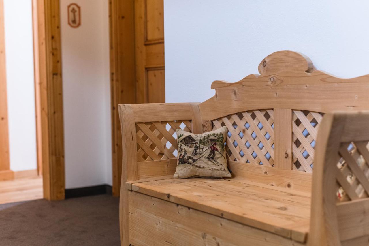 Garni Hotel Rosengarten B&B Selva di Val Gardena Extérieur photo