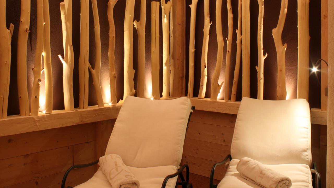 Garni Hotel Rosengarten B&B Selva di Val Gardena Extérieur photo