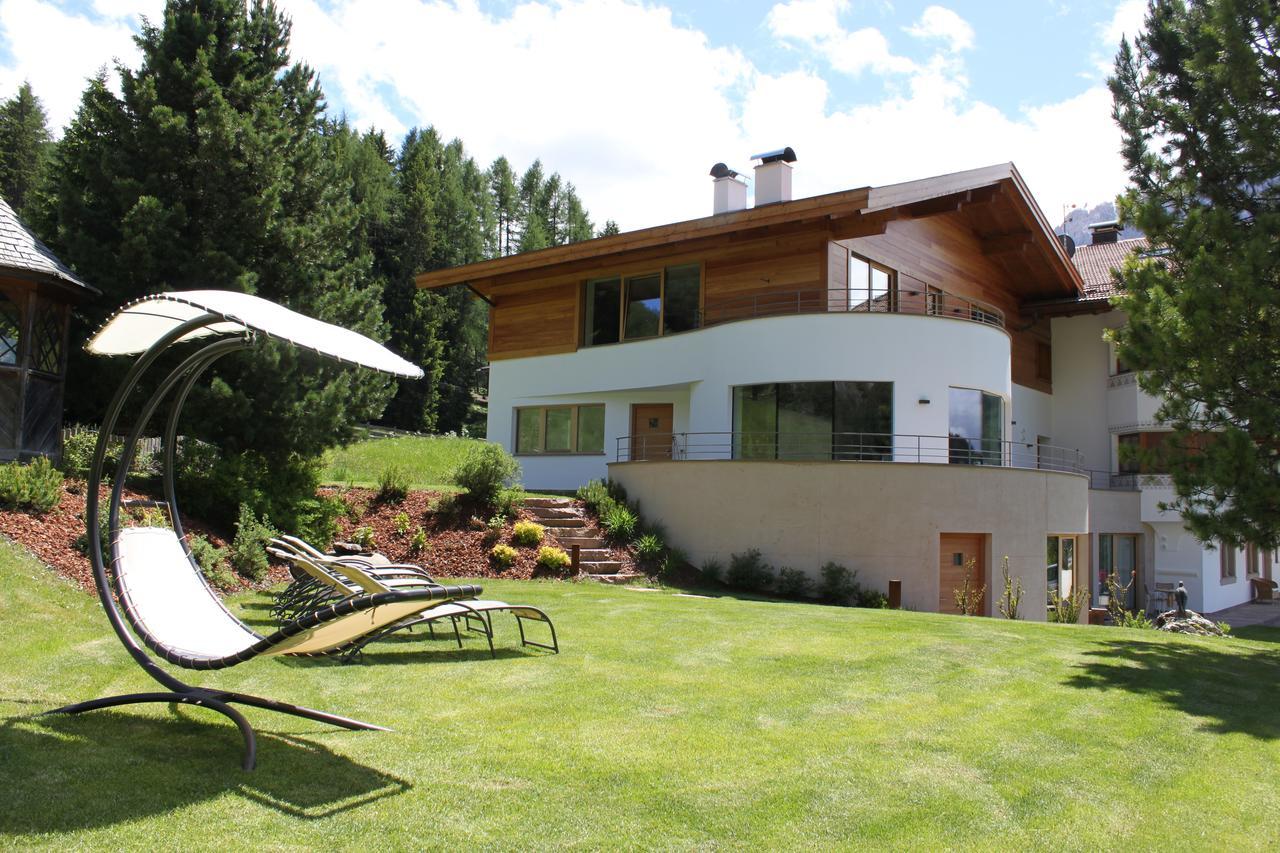 Garni Hotel Rosengarten B&B Selva di Val Gardena Extérieur photo