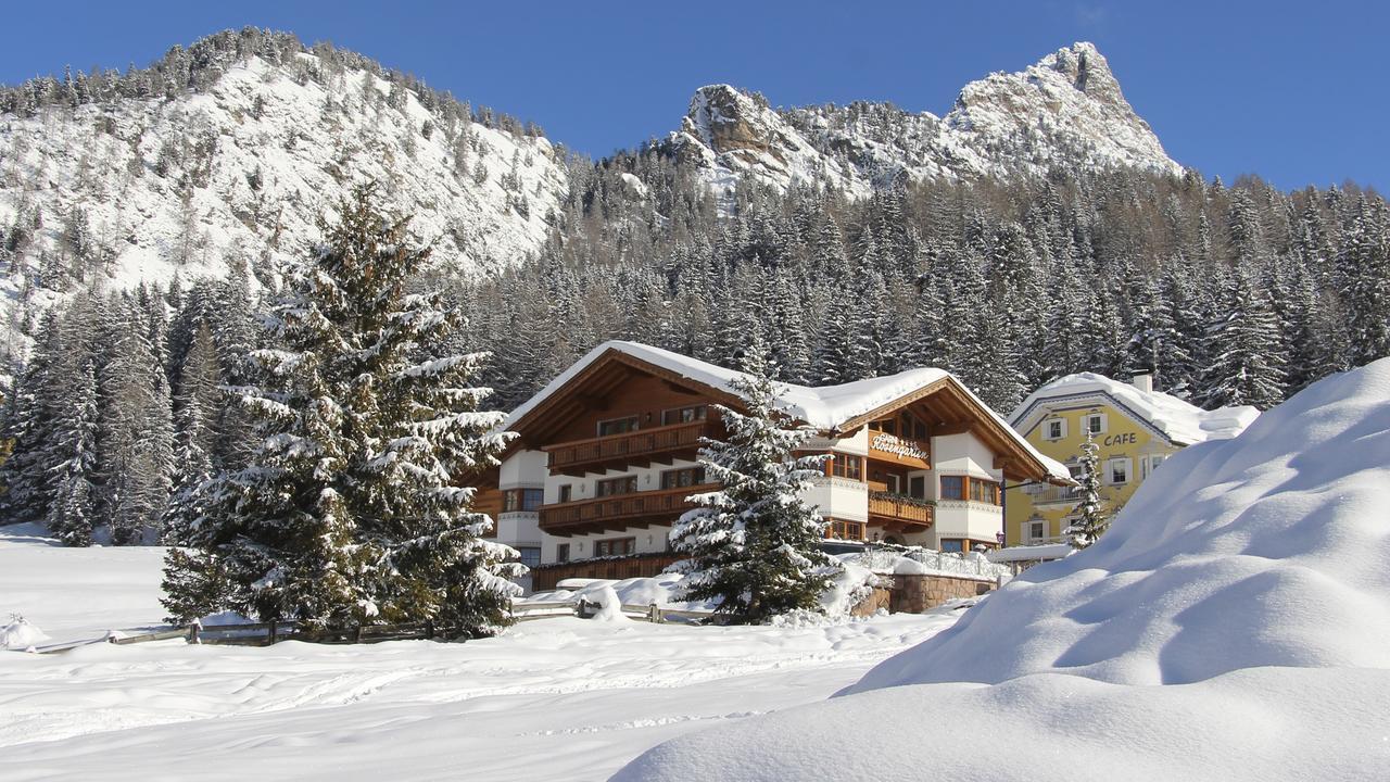Garni Hotel Rosengarten B&B Selva di Val Gardena Extérieur photo